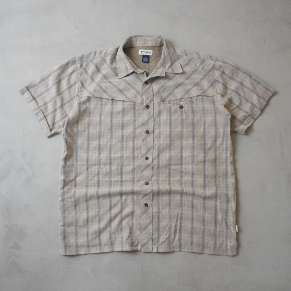 Magellan Sportswear Mens XL Plaid Short Sleeve Button Down Fishing Shirt Tan